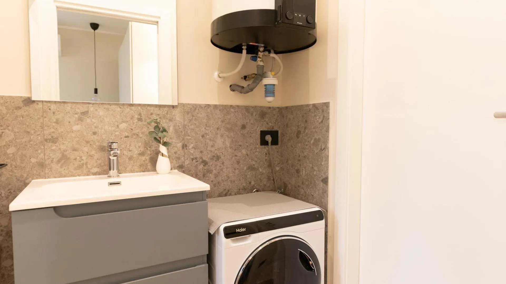Apartament Ihost Luxury -Free Parking- Plana 6 Mediolan