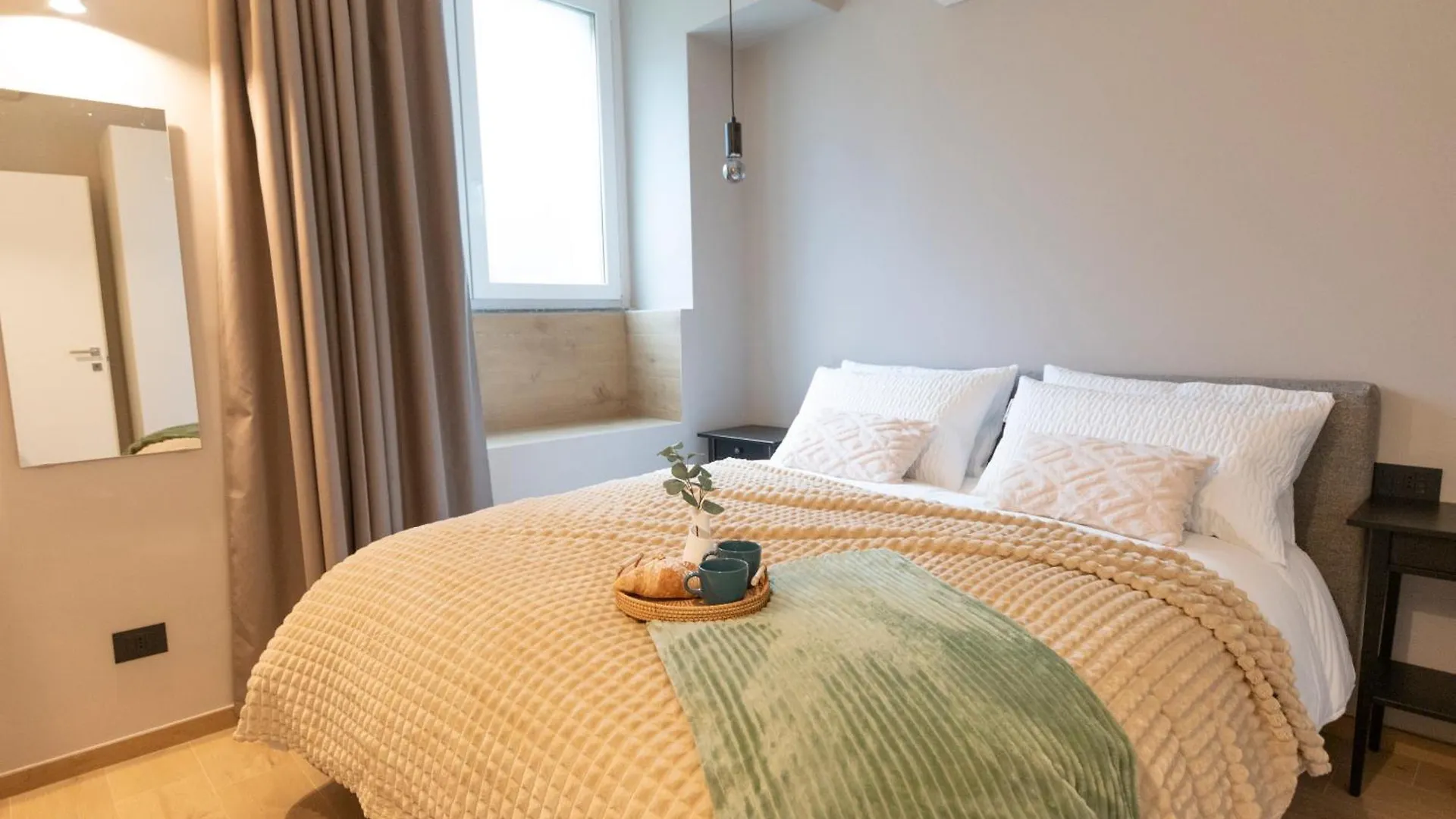 Apartament Ihost Luxury -Free Parking- Plana 6 Mediolan