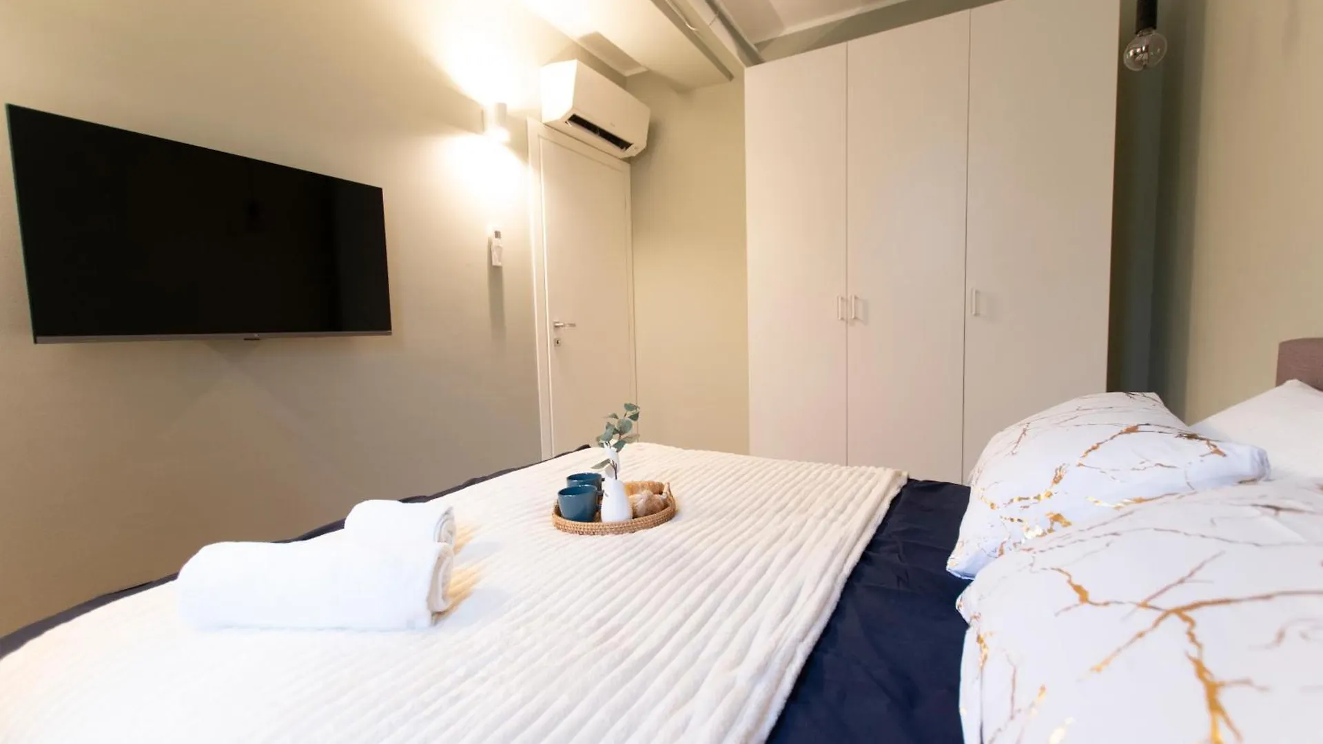 Apartament Ihost Luxury -Free Parking- Plana 6 Mediolan