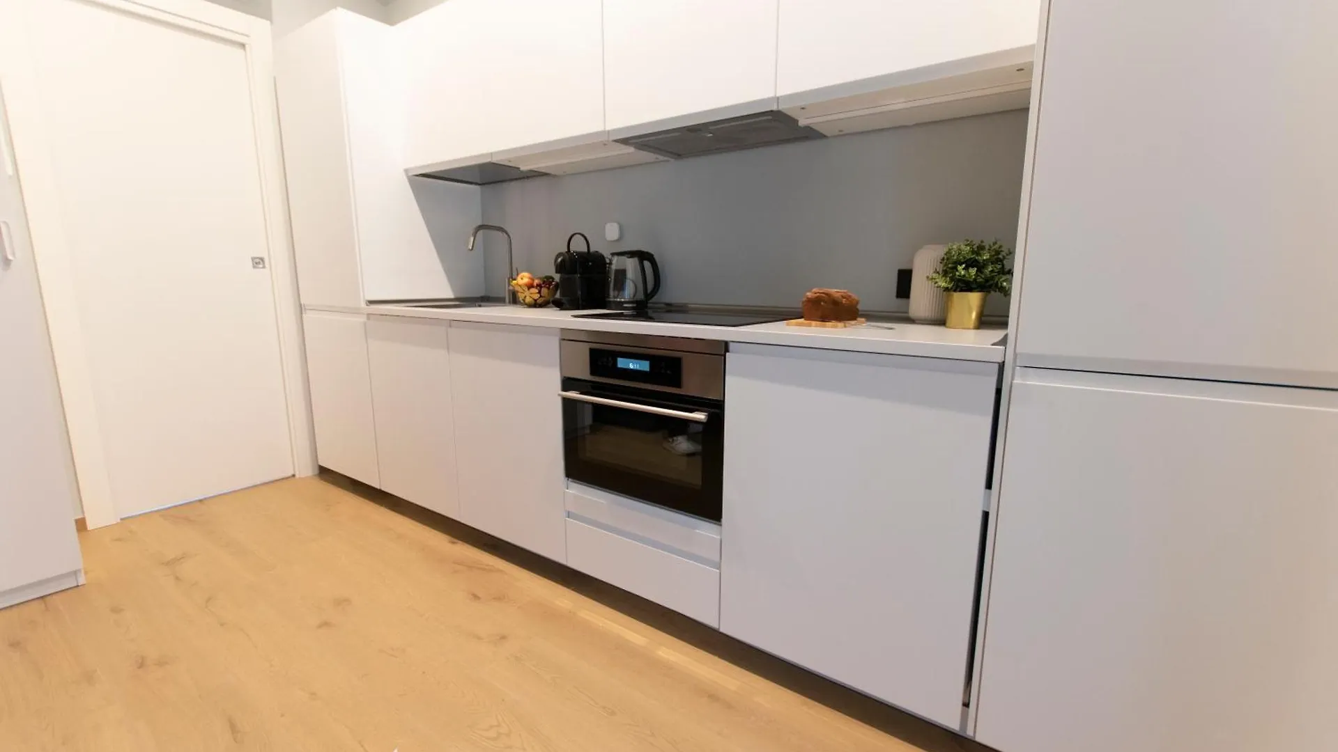 Apartament Ihost Luxury -Free Parking- Plana 6 Mediolan 0*,